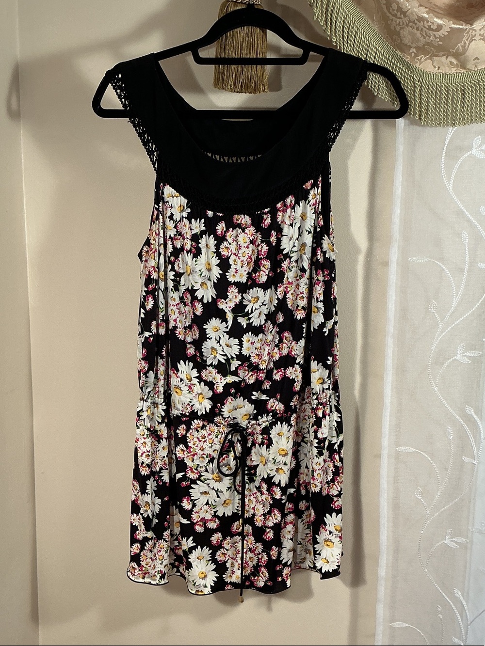 Blumarine Black Floral Tunic Top Sz 44 US 8 Silk Crochet Lace Sleeveless ITALY